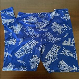 LulaRoe 4th of July Women’s Leggings Blue with white monuments- TC (12-18)